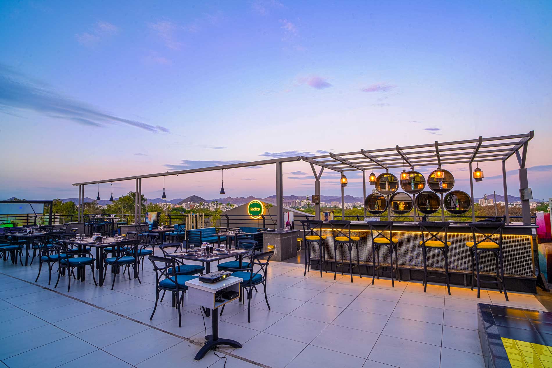 Best Rooftop Restaurant in Udaipur